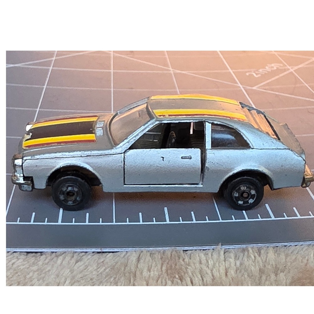 Vintage Zylmex Ford Pinto P324 Diecast Car Silver Racing Stripes Zee Toys HK
